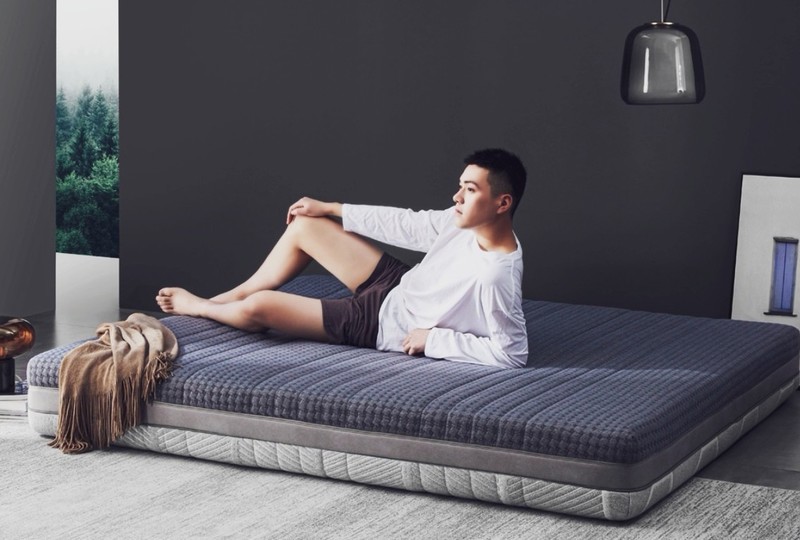 告别辗转反侧，迎接深度睡眠——8H黑金刚床垫