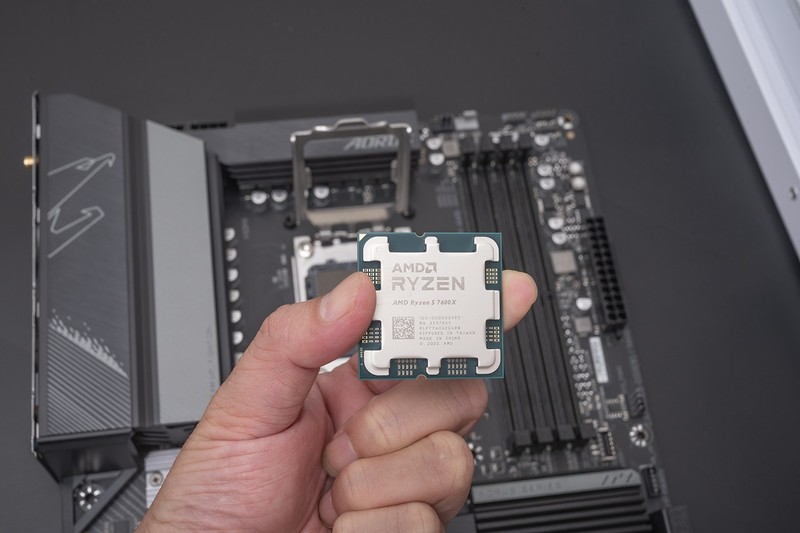 新平台一样玩性价比，新锐龙、酷睿、PS5通用，入手金百达KP260 1TB