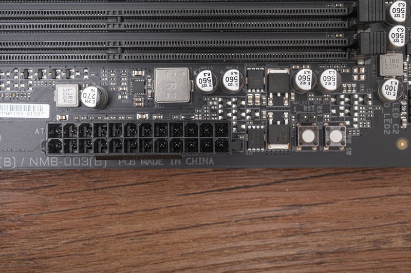 新平台一样玩性价比，新锐龙、酷睿、PS5通用，入手金百达KP260 1TB