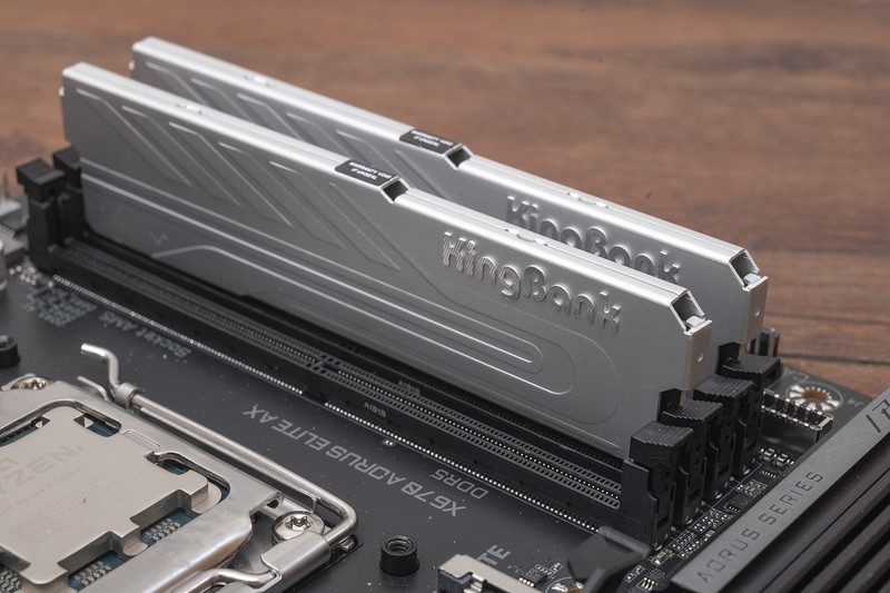 新平台一样玩性价比，新锐龙、酷睿、PS5通用，入手金百达KP260 1TB