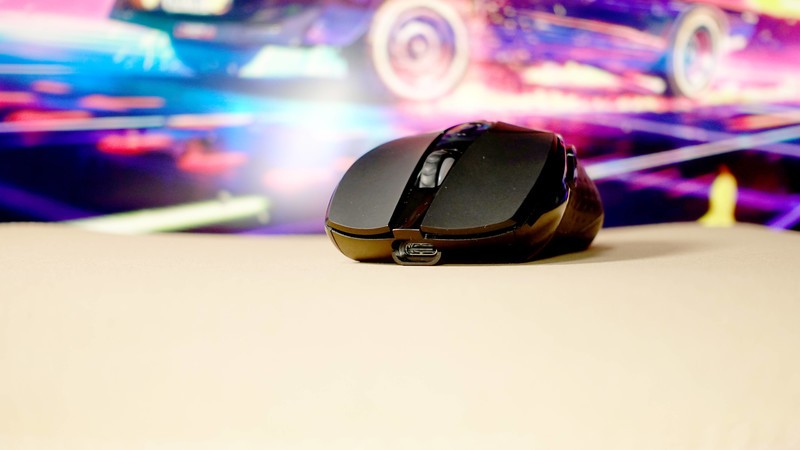 雷柏V300W双模无线RGB游戏鼠标套装体验：无线“微操”利器