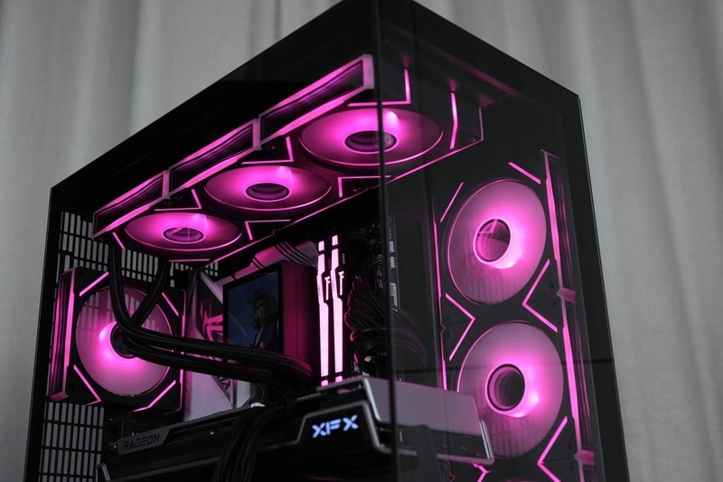 不止是海景房，更可声控开机，先马境界magic 海景房机箱上手体验