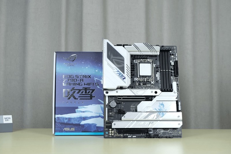 不止是海景房，更可声控开机，先马境界magic 海景房机箱上手体验