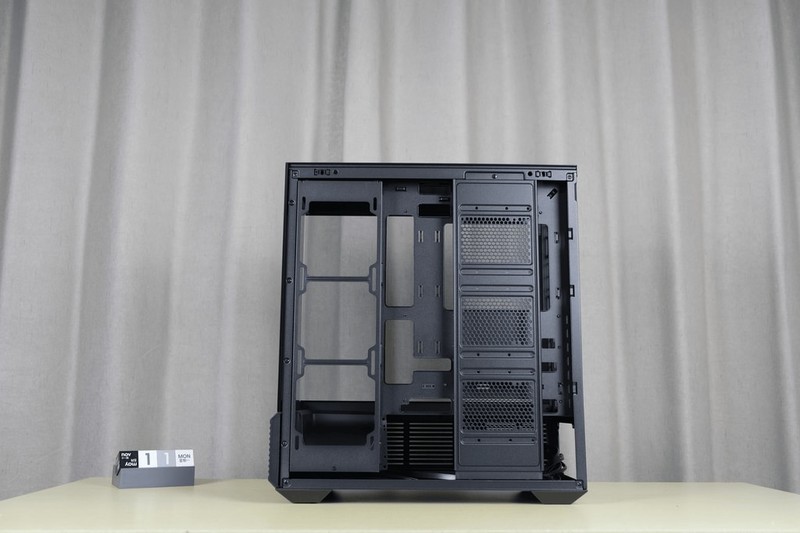 不止是海景房，更可声控开机，先马境界magic 海景房机箱上手体验