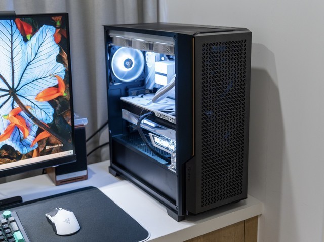 别人家老婆真香，13700K+4080两万元装机分享，附超频教程