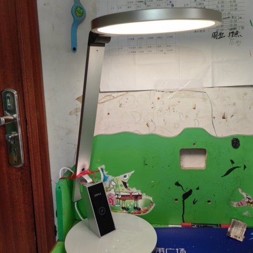 护眼灯最好的牌子有哪些？人气榜测评小学生的护眼灯哪个品牌最好