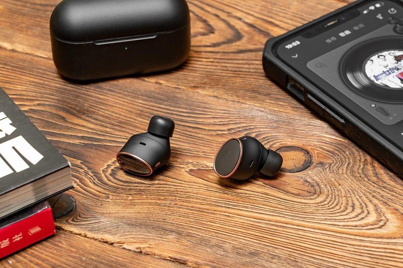 耗时两年打磨，降噪与音质再进化，万魔新降噪豆1MORE EVO评测