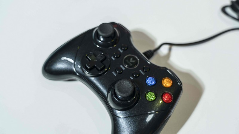 雷柏电竞游戏套装组合，让游戏体验更加有真实感