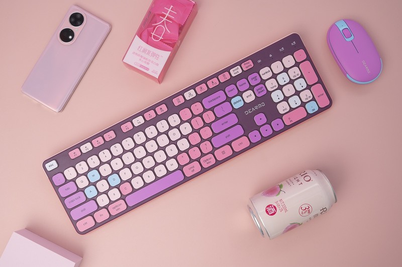 好看大过天，游戏不行颜值凑，迪摩MK8900炫彩女神无线键鼠套装