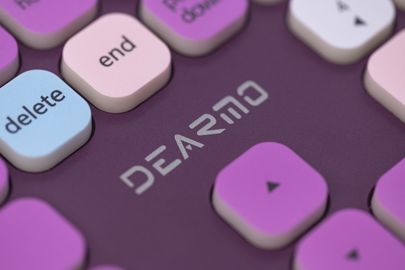 好看大过天，游戏不行颜值凑，迪摩MK8900炫彩女神无线键鼠套装