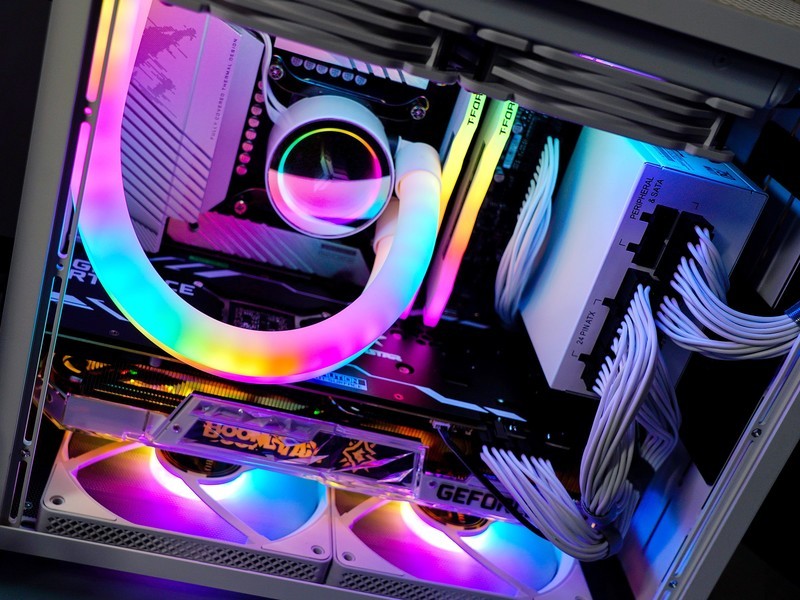 攒台白色的主机，B760平台也能玩爽内存超频，DDR5时代终于来了