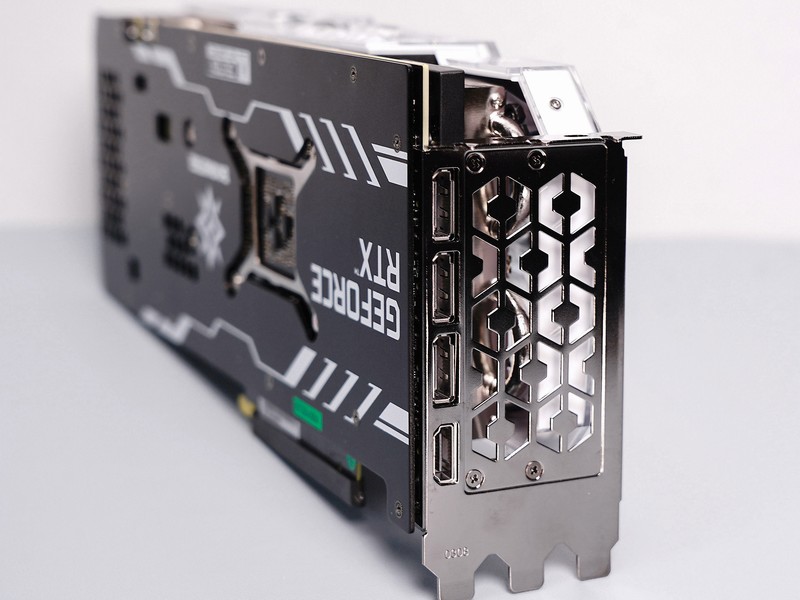 攒台白色的主机，B760平台也能玩爽内存超频，DDR5时代终于来了