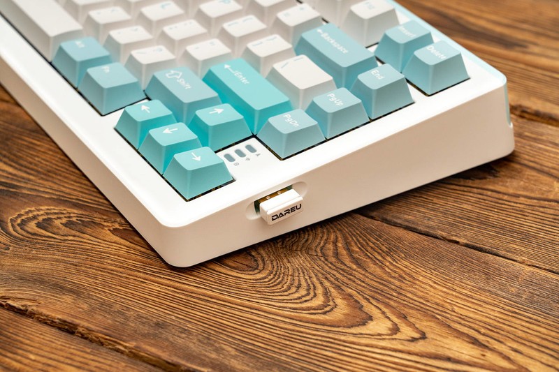 达尔优A81三模机械键盘：499元的紫金轴PRO，能值回票价吗？