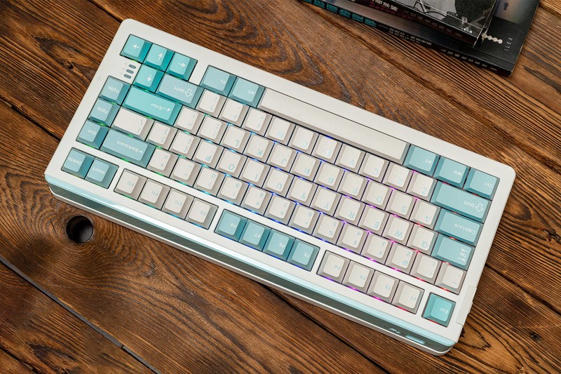 达尔优A81三模机械键盘：499元的紫金轴PRO，能值回票价吗？