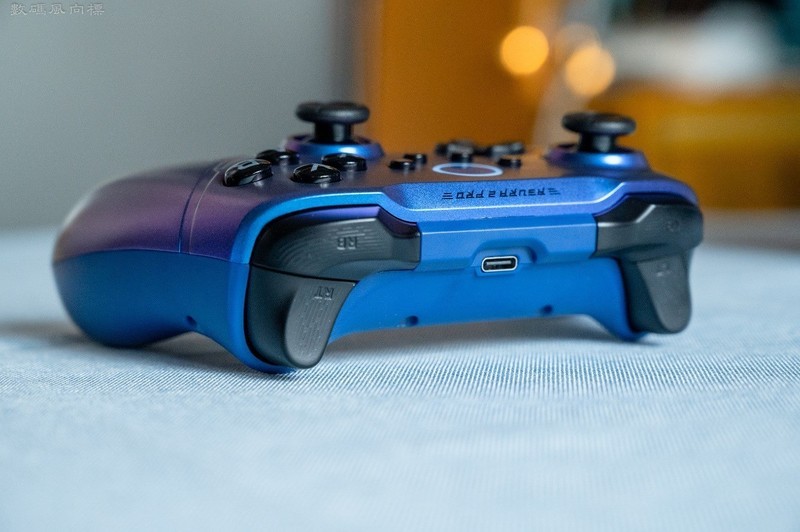 畅游星河的炫彩手柄，配置也不简单，北通阿修罗2Pro上手
