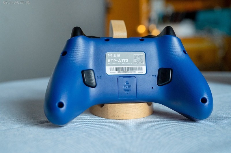 畅游星河的炫彩手柄，配置也不简单，北通阿修罗2Pro上手