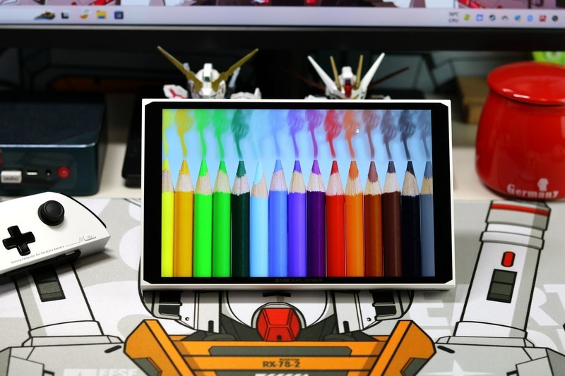 壹号掌机二代体验，8.4寸屏幕分离式手柄，平板+笔记本电脑三合一