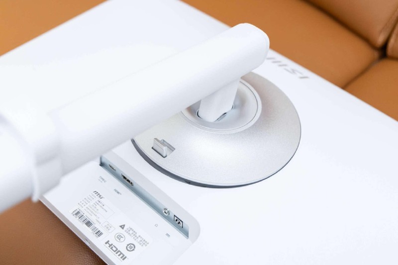 价格美丽，售后给力，高颜值显示器微星MD2412PW