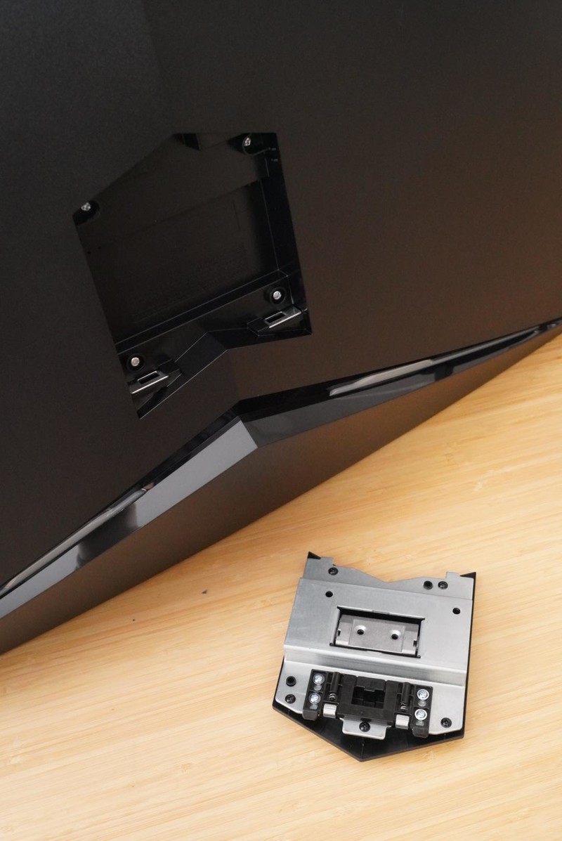 巨屏畅玩游戏体验--泰坦军团38.5英寸C40MQR曲面屏测评