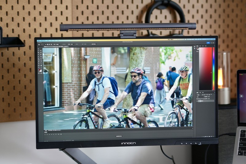 价格屠夫，27英寸2K显示器只要749，记得帮男友收藏