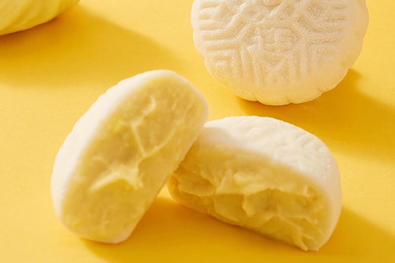 中秋刚过，超市月饼几乎消失，我却网购一盒冰皮慢慢吃