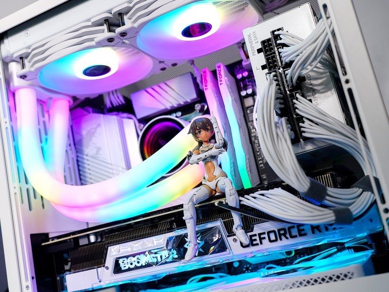 攒台白色的主机，B760平台也能玩爽内存超频，DDR5时代终于来了