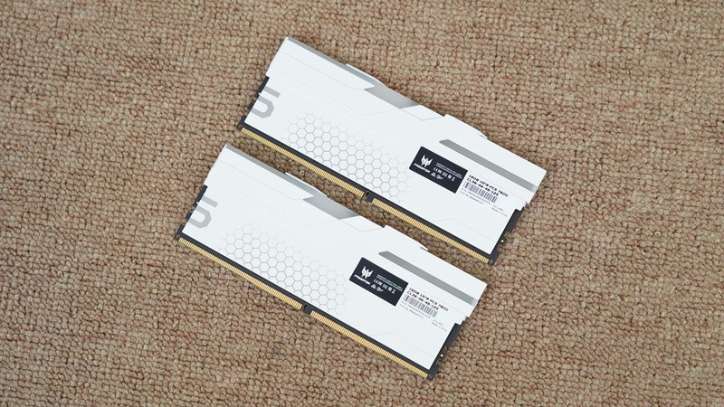 超高频D5内存的实力？宏碁掠夺者Hermes DDR5 7800 RGB实测体验