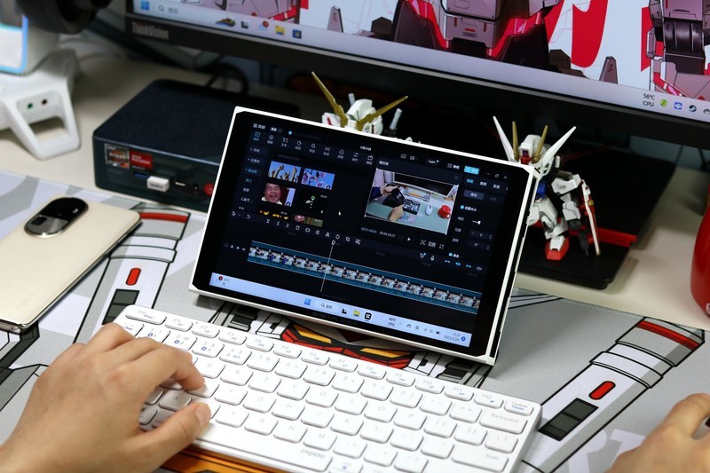 壹号掌机二代体验，8.4寸屏幕分离式手柄，平板+笔记本电脑三合一