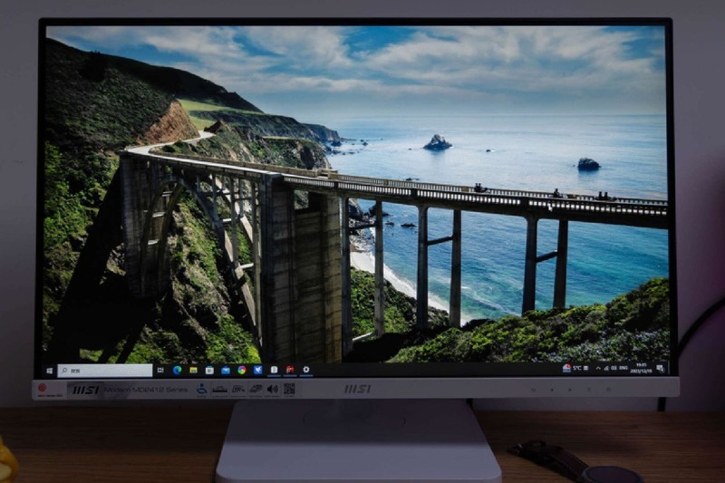 价格美丽，售后给力，高颜值显示器微星MD2412PW