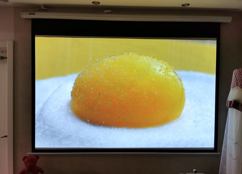 上网课新方式，慧示碰碰投P9超短焦投影仪，离墙45cm投百寸画面