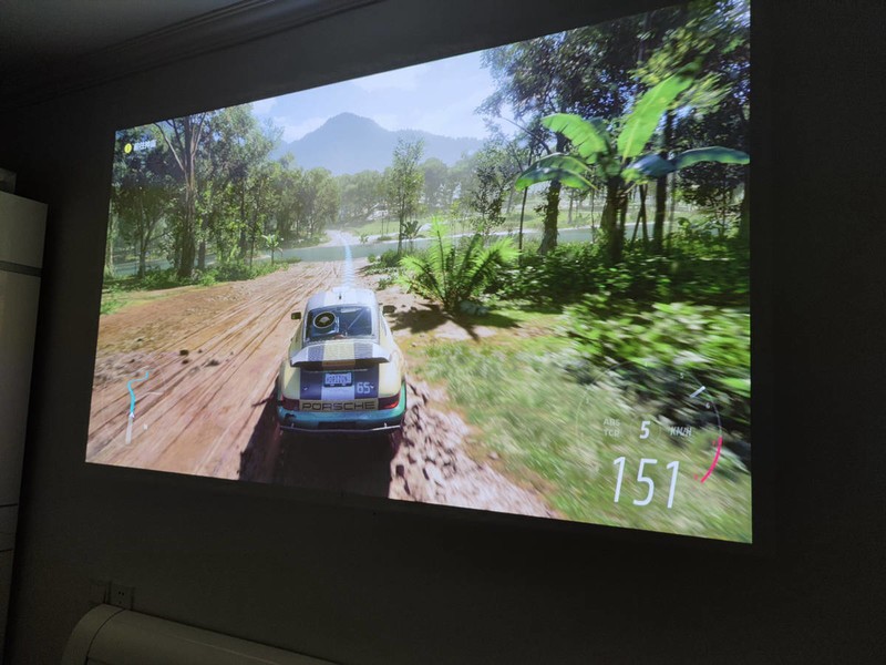 AOC K1S激光投影：4500ANSI不虚标，还豪配帝瓦雷音响，配置很顶！