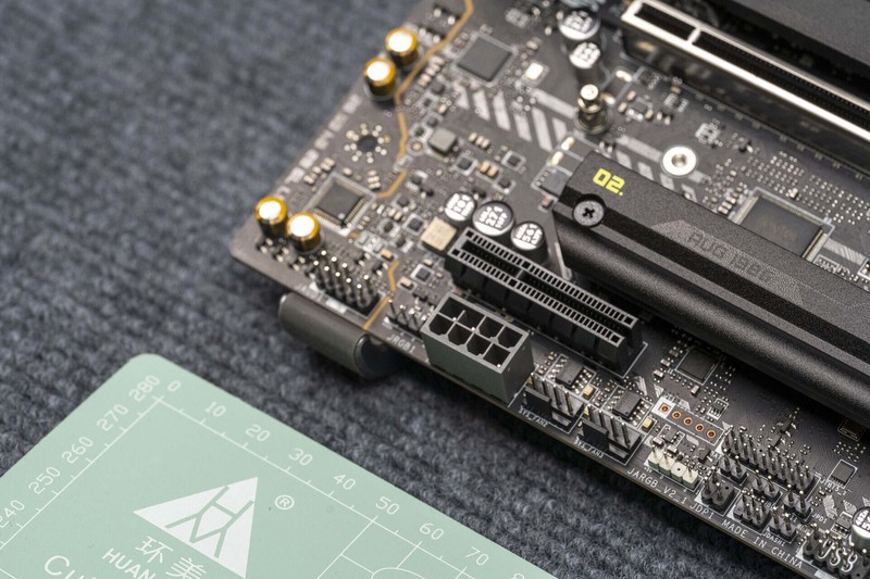 更实惠的酷睿Ultra 200S座驾来了，微星MAG B860M MORTAR WIFI主板开箱