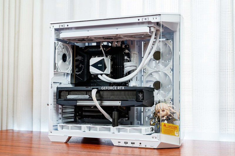 战力超群的六边形战士，微星RTX 5080 SUPRIM超龙SOC深度体验