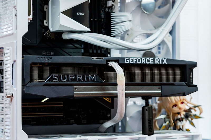 战力超群的六边形战士，微星RTX 5080 SUPRIM超龙SOC深度体验