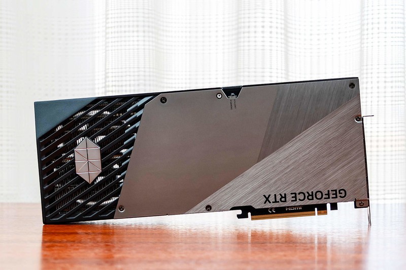 战力超群的六边形战士，微星RTX 5080 SUPRIM超龙SOC深度体验