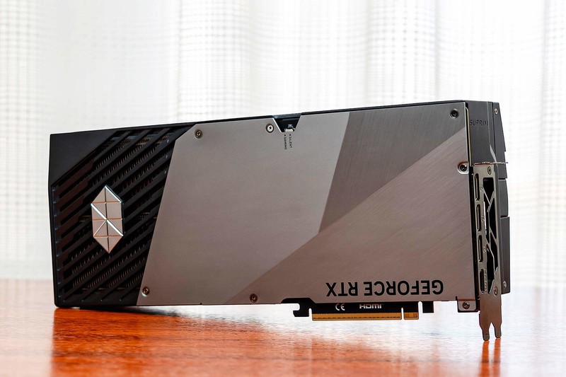 战力超群的六边形战士，微星RTX 5080 SUPRIM超龙SOC深度体验