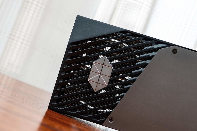 战力超群的六边形战士，微星RTX 5080 SUPRIM超龙SOC深度体验