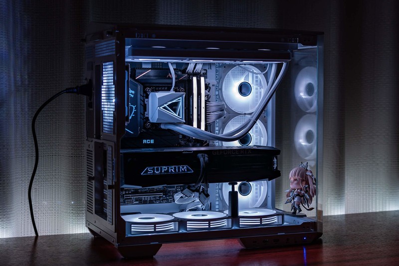 战力超群的六边形战士，微星RTX 5080 SUPRIM超龙SOC深度体验