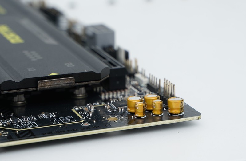 喂饱怪兽R9 9950X3D 微星MAG B850M MORTAR WIFI迫击炮深度评测