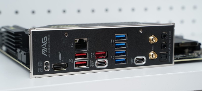 喂饱怪兽R9 9950X3D 微星MAG B850M MORTAR WIFI迫击炮深度评测