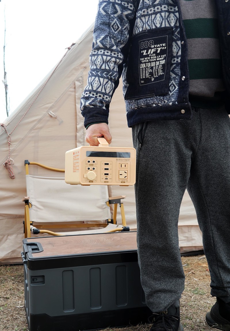 驱车200公里自驾橘子洲头 移族P800户外电源一路护航