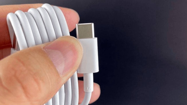 买充电宝最关键的是看什么？这几个充电宝选购攻略不能错过！