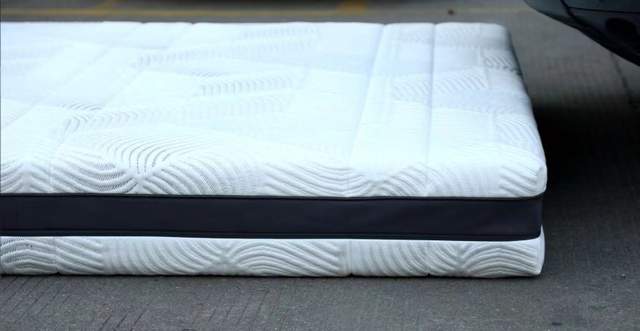 全面规训床垫市场！8H小金刚超大口径乳胶床垫发布：质保5年感人