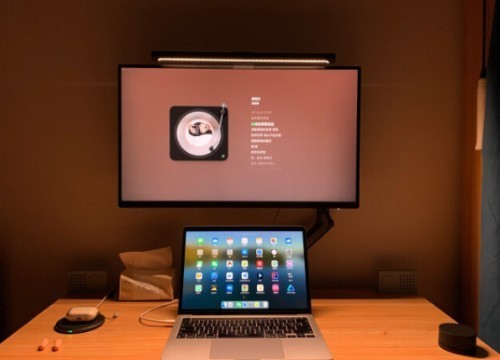 屏幕挂灯可以用来看书吗？正确学会屏幕挂灯的使用方法