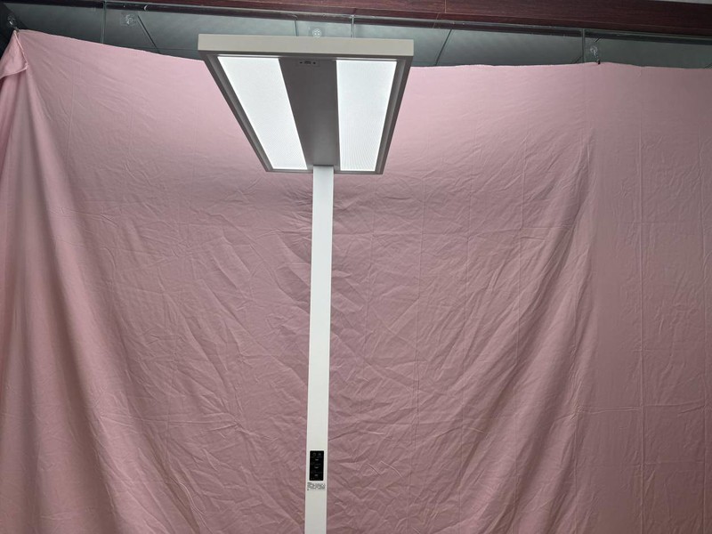 雷士照明护眼灯怎么样？书客、雷士、米家等护眼大路灯横测对决