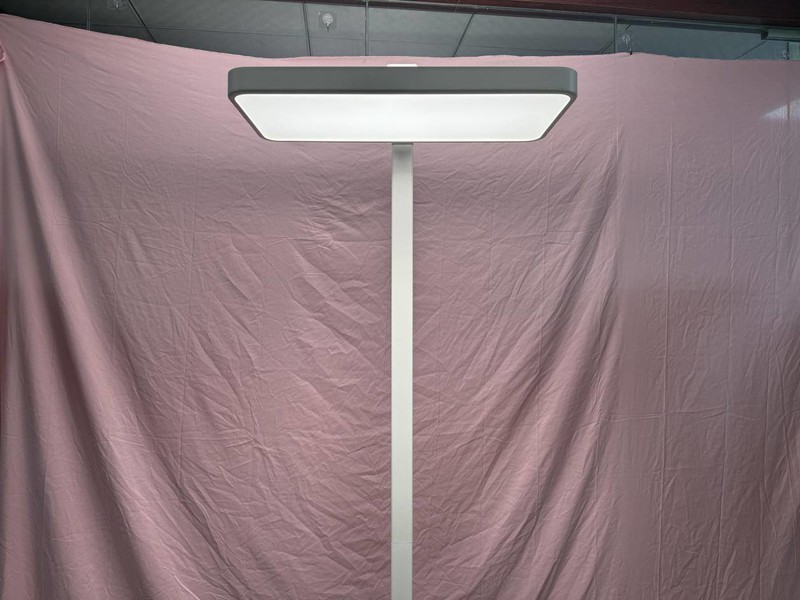 雷士照明护眼灯怎么样？书客、雷士、米家等护眼大路灯横测对决