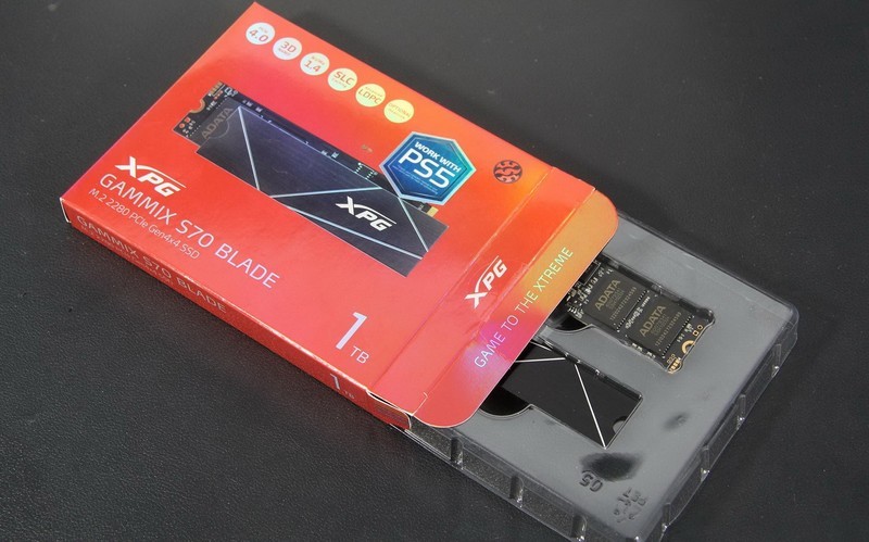 前方高能！XPG S70 BladePCie4.0高速游戏固态硬盘实测体验