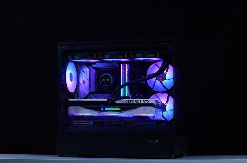 开机看灯效，关机看镜面：全新爱国者星璨岚黑镜机箱+13700KF+4070Ti装机