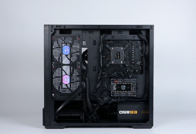 开机看灯效，关机看镜面：全新爱国者星璨岚黑镜机箱+13700KF+4070Ti装机