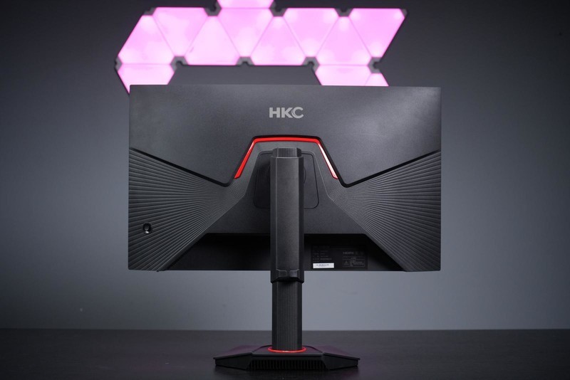 卷至白菜价，2K电竞显示器只要899，还有180Hz高刷和1ms响应